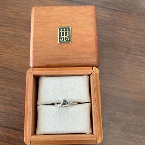 James Avery “S” script initial ring 6.5 💍